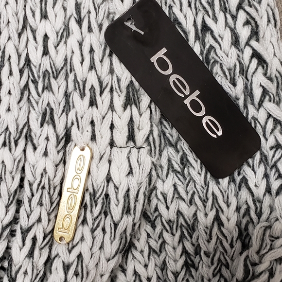 🆕️ NWT BeBe Cable Knit Scarf🧣with Pom Poms☃️ - Picture 8 of 9